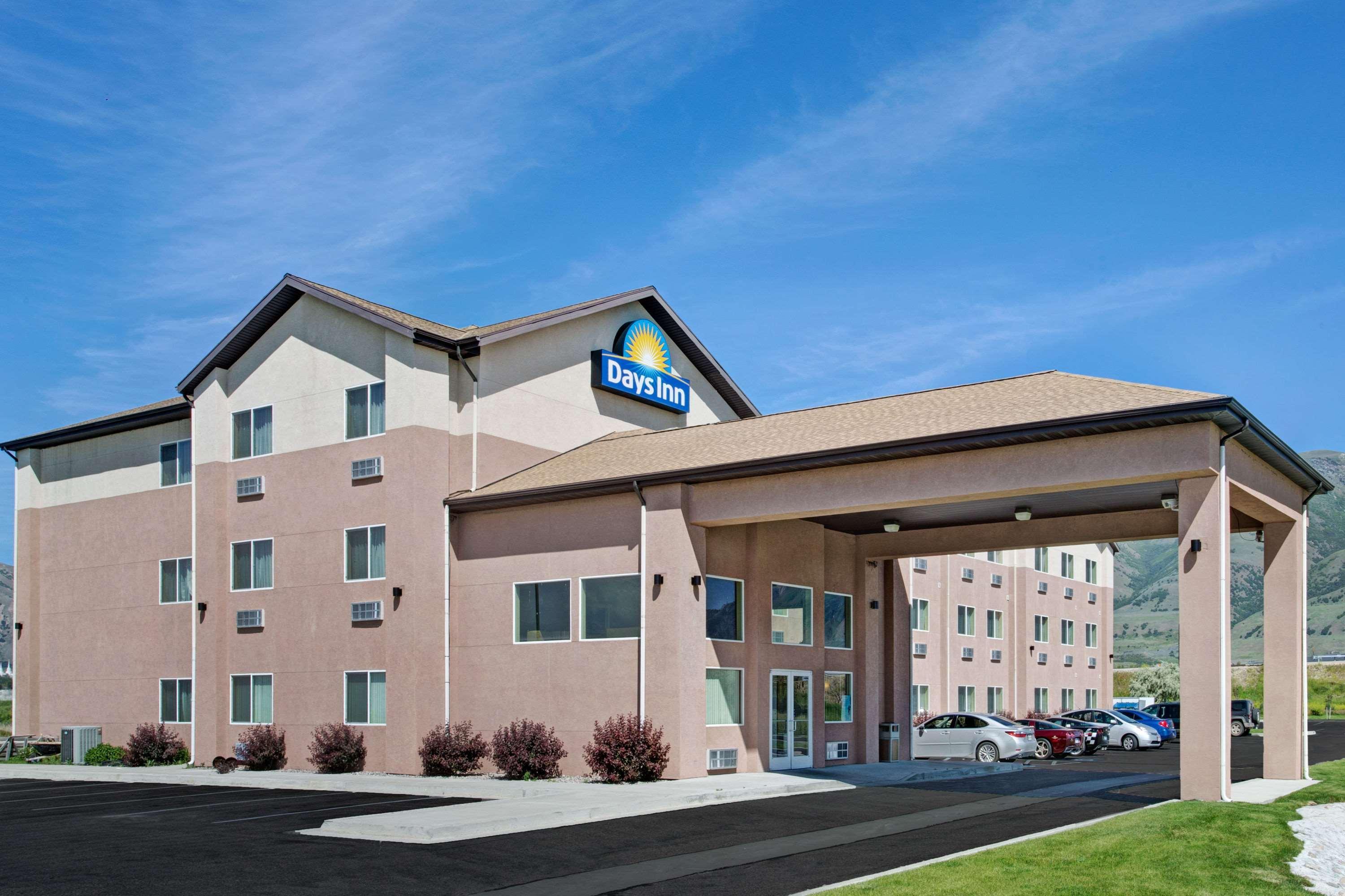 Days Inn By Wyndham Brigham City Dış mekan fotoğraf
